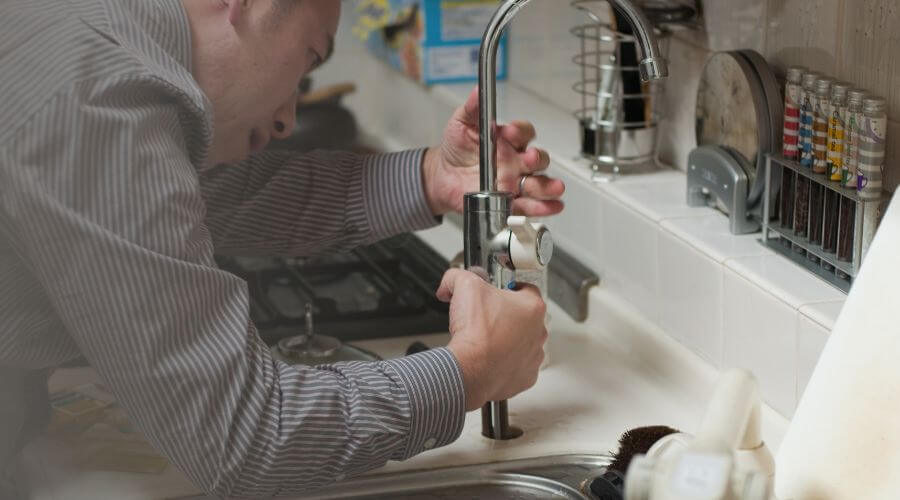 Professional sink repair in Robinson, IL
